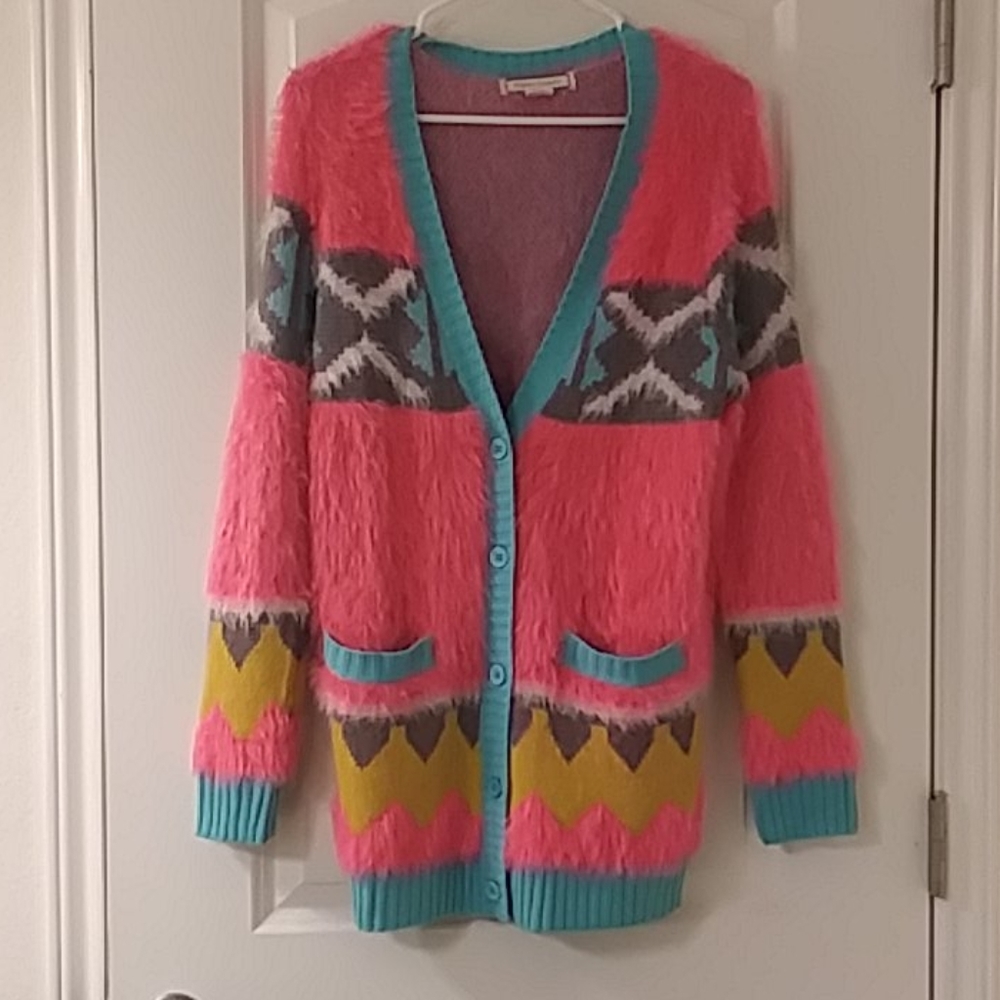Flying Tomato Sweater/Cardigan